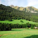 Cannelle Châtel